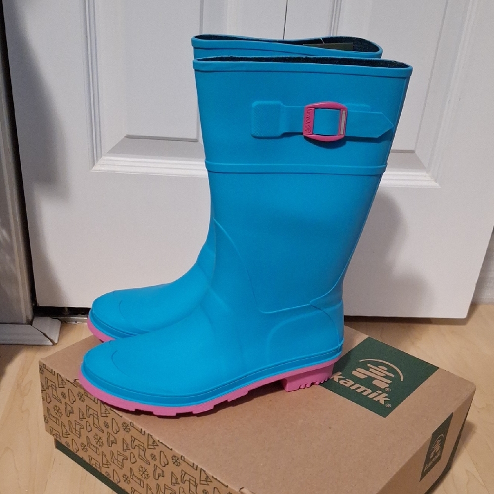 Kamik Kids Aqua Rain Boots with Pink Buckle